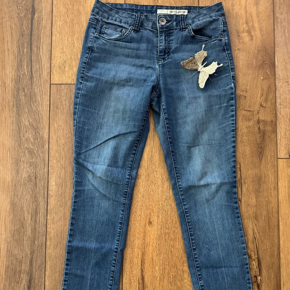 DKNY JEANS women’s Size 6 Straight Leg Denim Blue Jeans Mint Condition